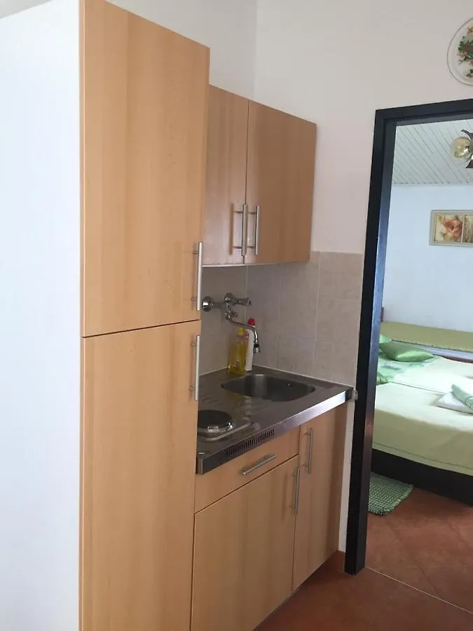 Apartments Porec Beach Area Simo Guest house